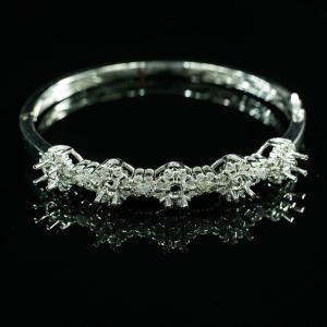 Vỏ Vòng Tay Kim Cương Vàng Trắng